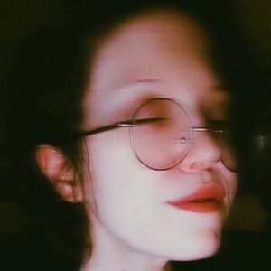 Meet your Posher, Devin